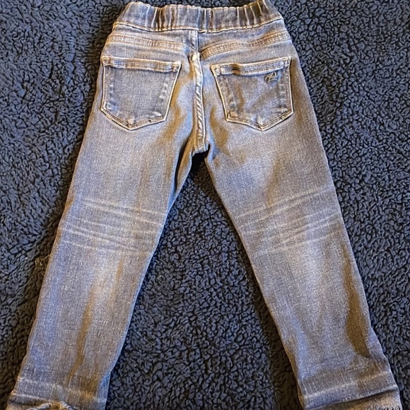 Sold-DL1961 toddler girl jeans - Picture 3 of 4